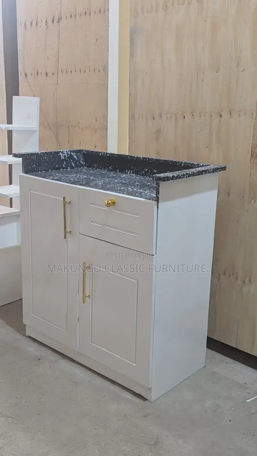 Kitchen Cabinet Milango Miwili Yenye Kutumia Jiko Plates 2