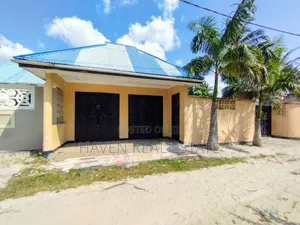 6bdrm House in Ukonga for sale
