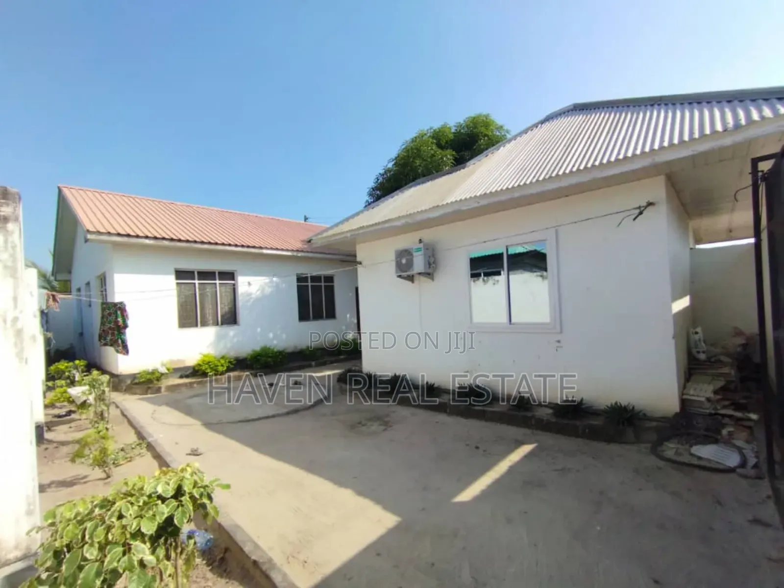 4bdrm House in Ukonga for sale