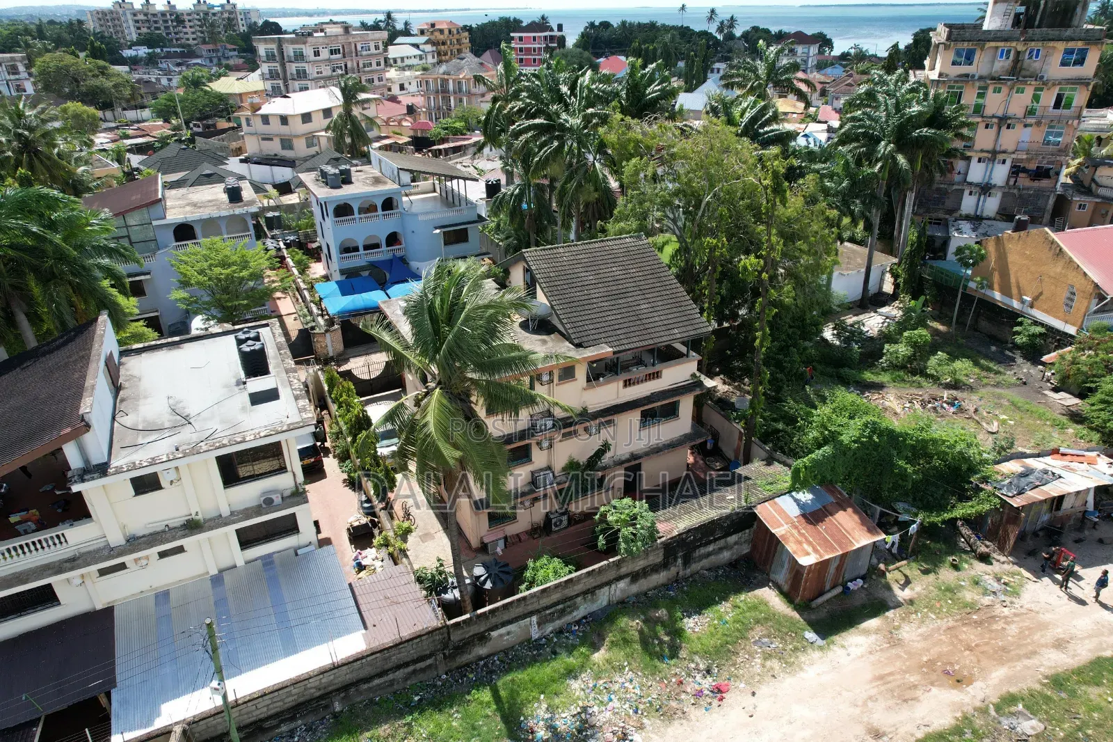 5bdrm Bungalow in Msasani Beach for rent