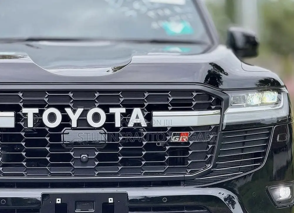 Toyota Land Cruiser 2023 Black