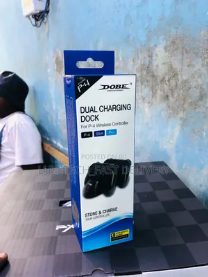 DOBE Dual Controller Charging Dock for PS4/Slim/Pro