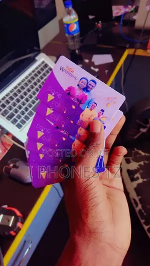 Huduma Za Ku Print Ku Desgn Bidhaa Mbalimbali