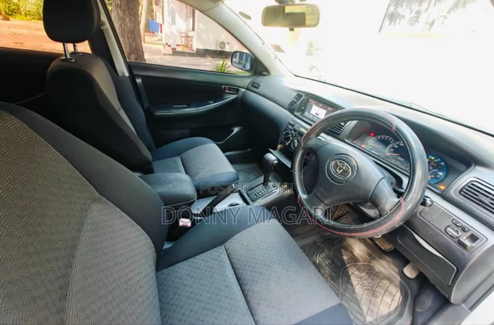 Toyota Corolla RunX 2004 Silver