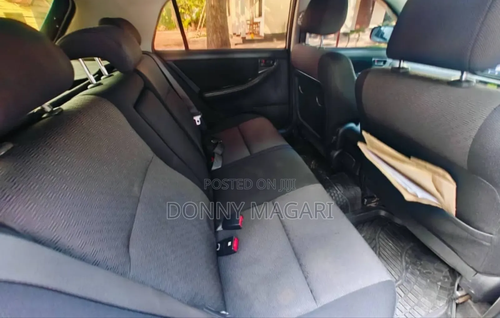 Toyota Corolla RunX 2004 Silver