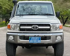 Toyota Land Cruiser 2013 White