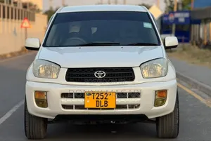 Toyota RAV4 2001 White
