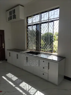 Kitchen Cabinets White Color