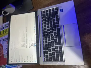 Laptop HP EliteBook 840 G8 8GB Intel Core I5 SSD 512GB