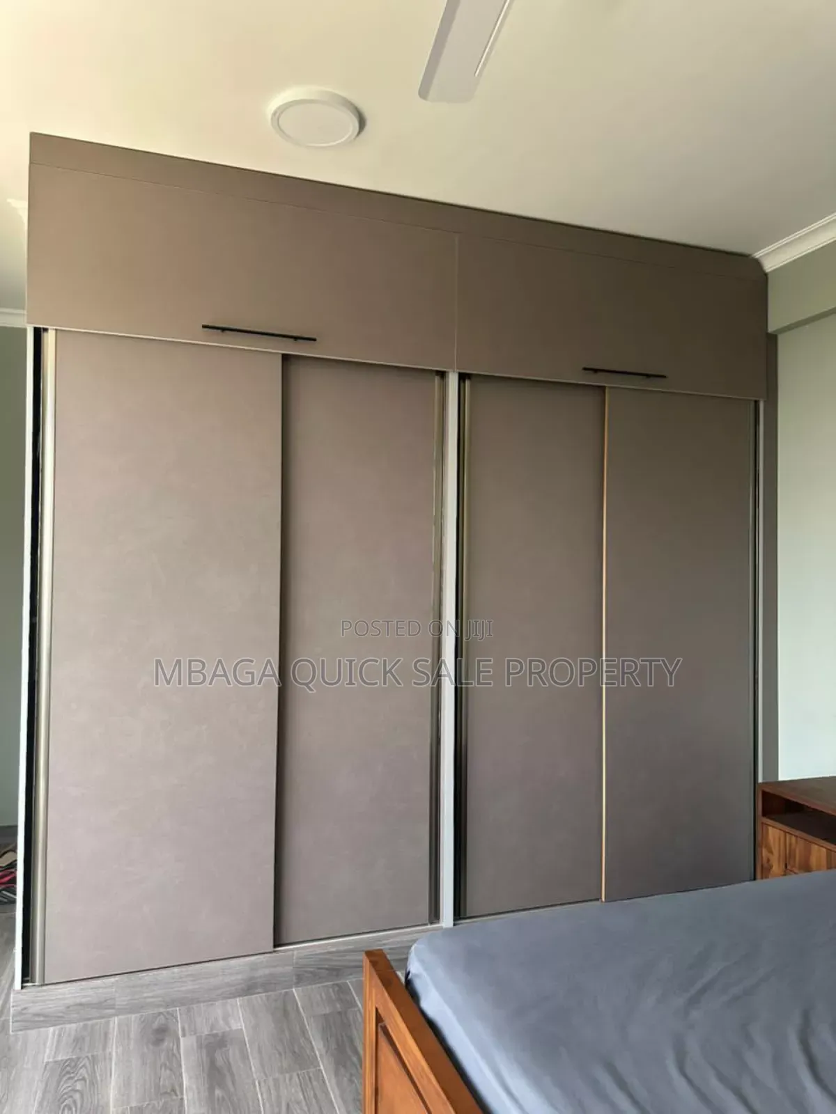 3bdrm Apartment in Upanga for sale