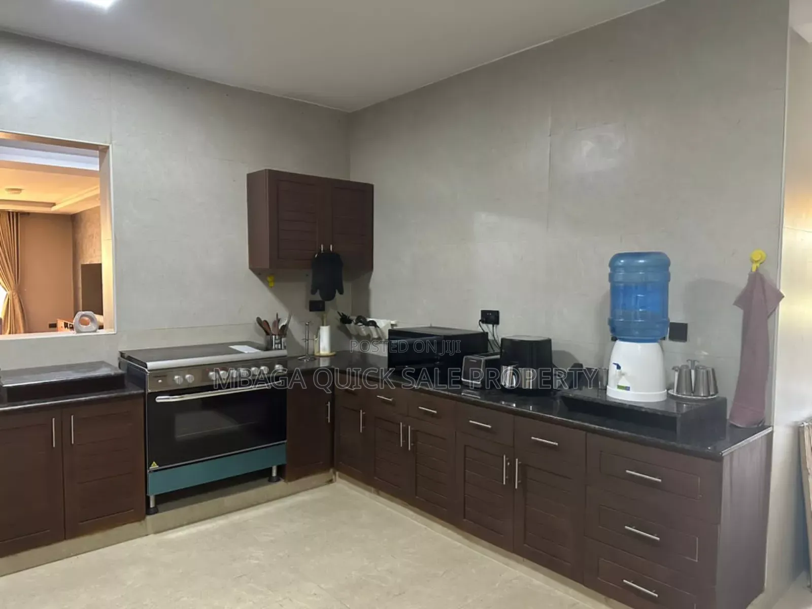 3bdrm Apartment in Upanga for sale