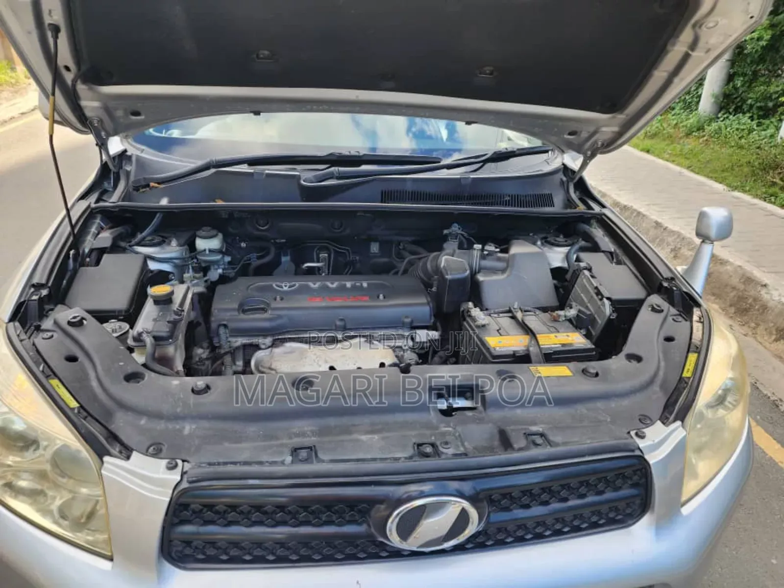 Toyota RAV4 2011 Silver