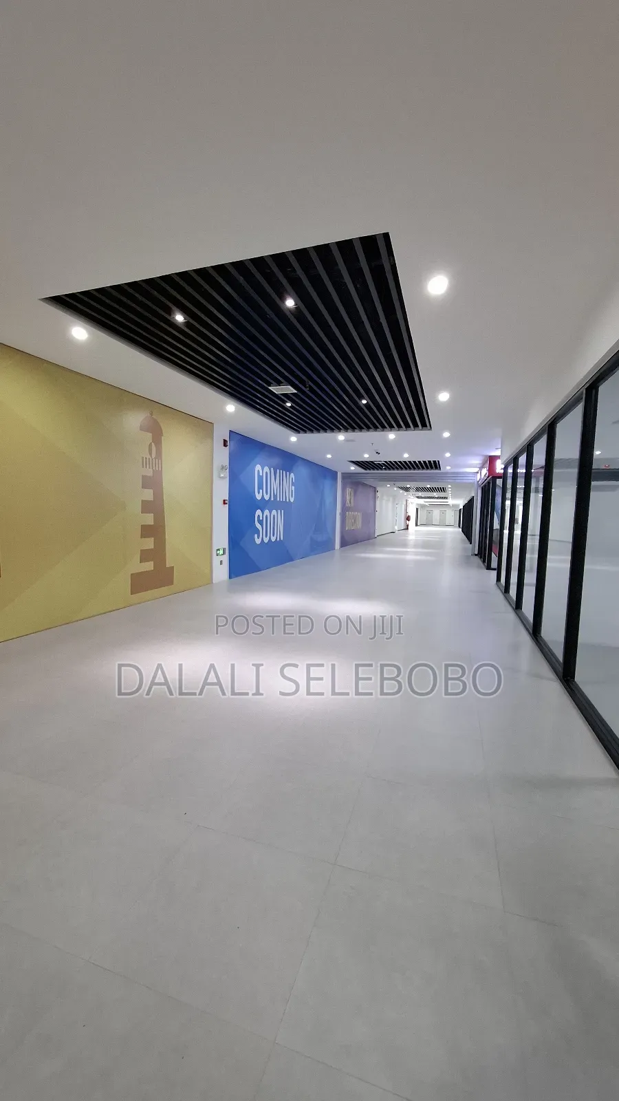 Big Mall Supermarket Area Square 700 Available