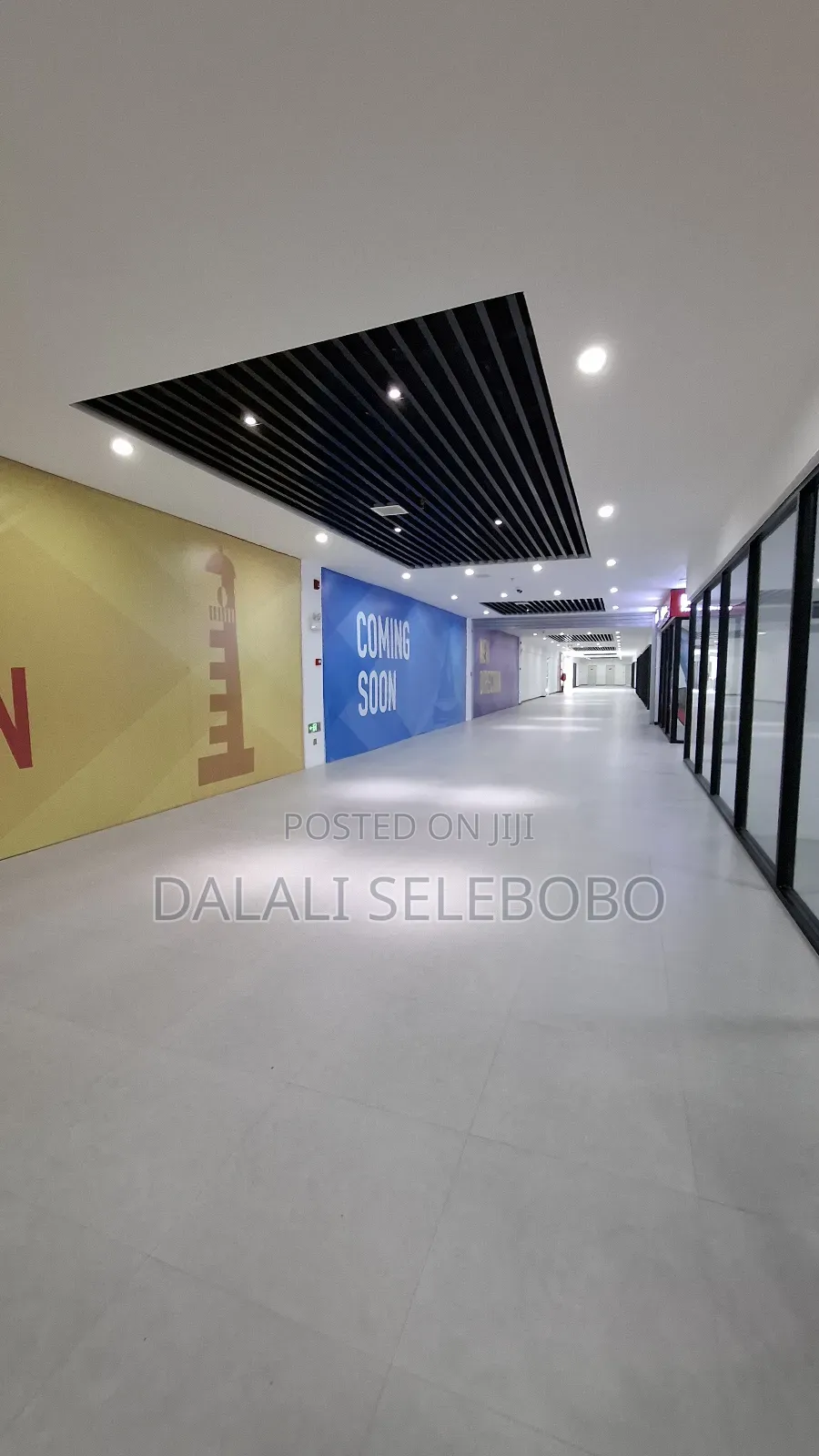 Big Mall Supermarket Area Square 700 Available