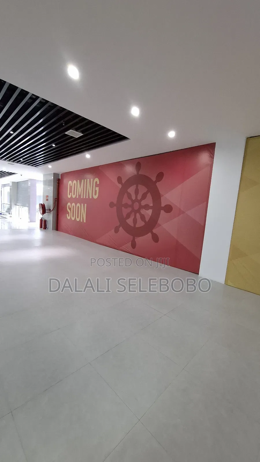 Big Mall Supermarket Area Square 700 Available