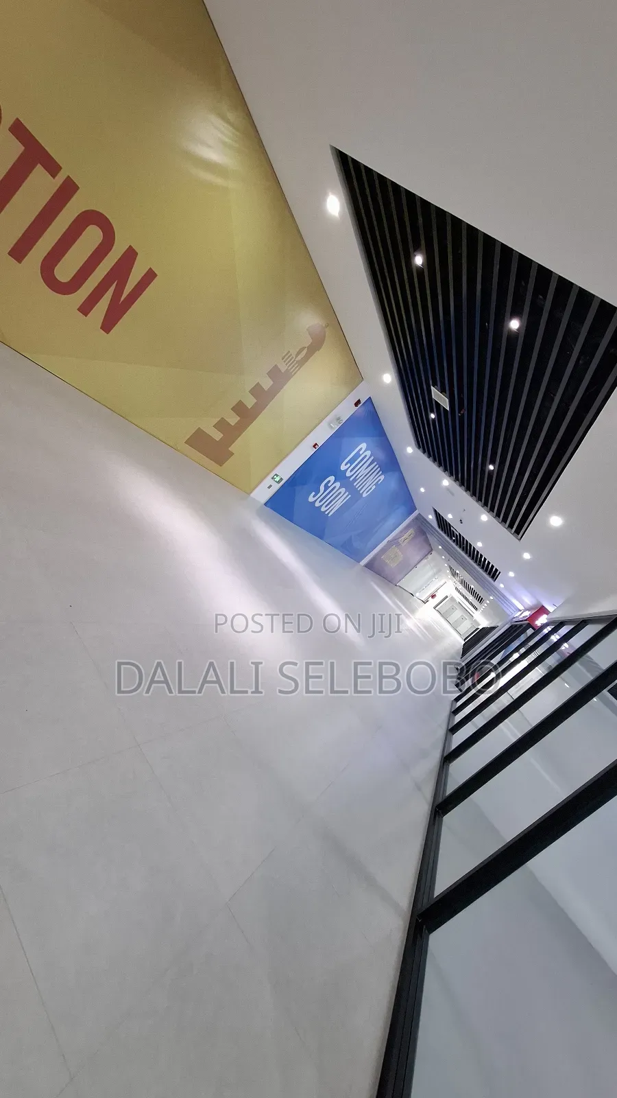 Big Mall Supermarket Area Square 700 Available