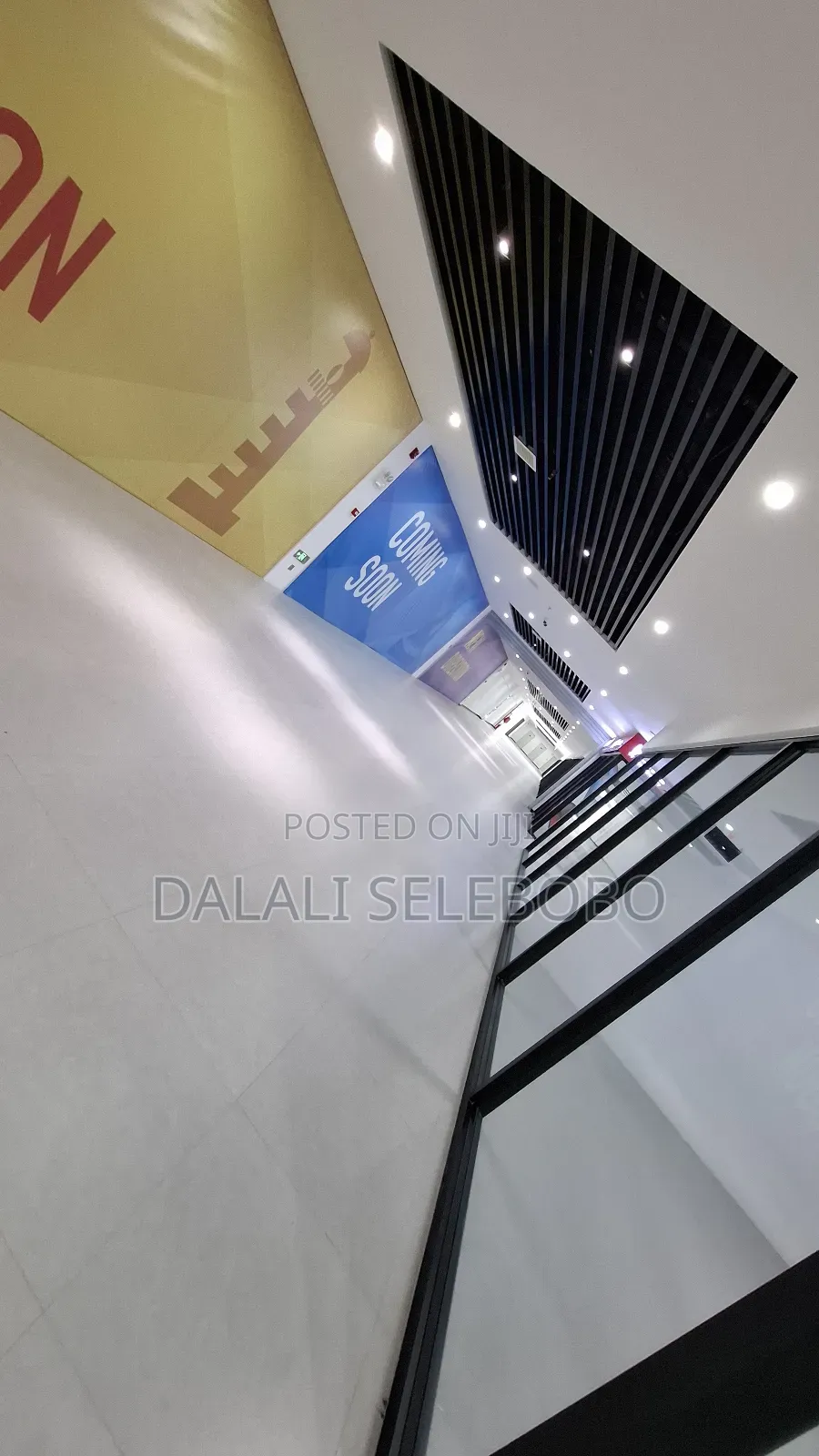 Big Mall Supermarket Area Square 700 Available