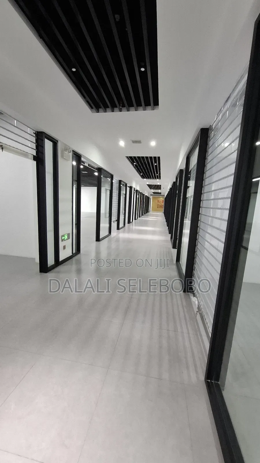 Big Mall Supermarket Area Square 700 Available