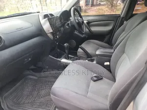 Toyota RAV4 1.8 2005 Silver