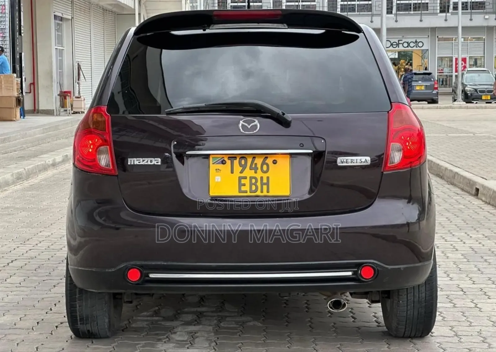 Mazda Verisa 2010