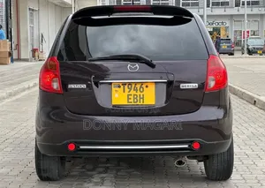 Mazda Verisa 2010