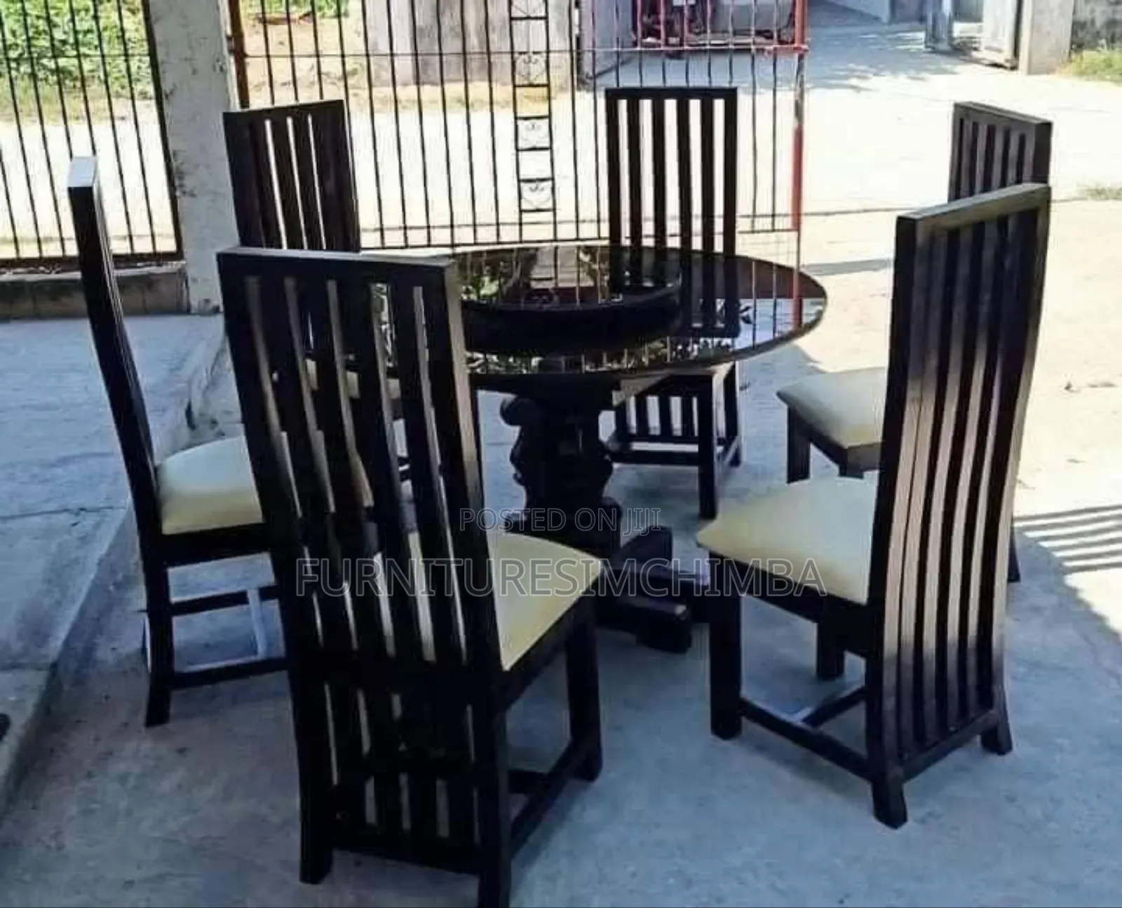 Round Dining Table
