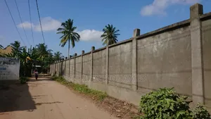 Yard Inauzwa Kitonga
