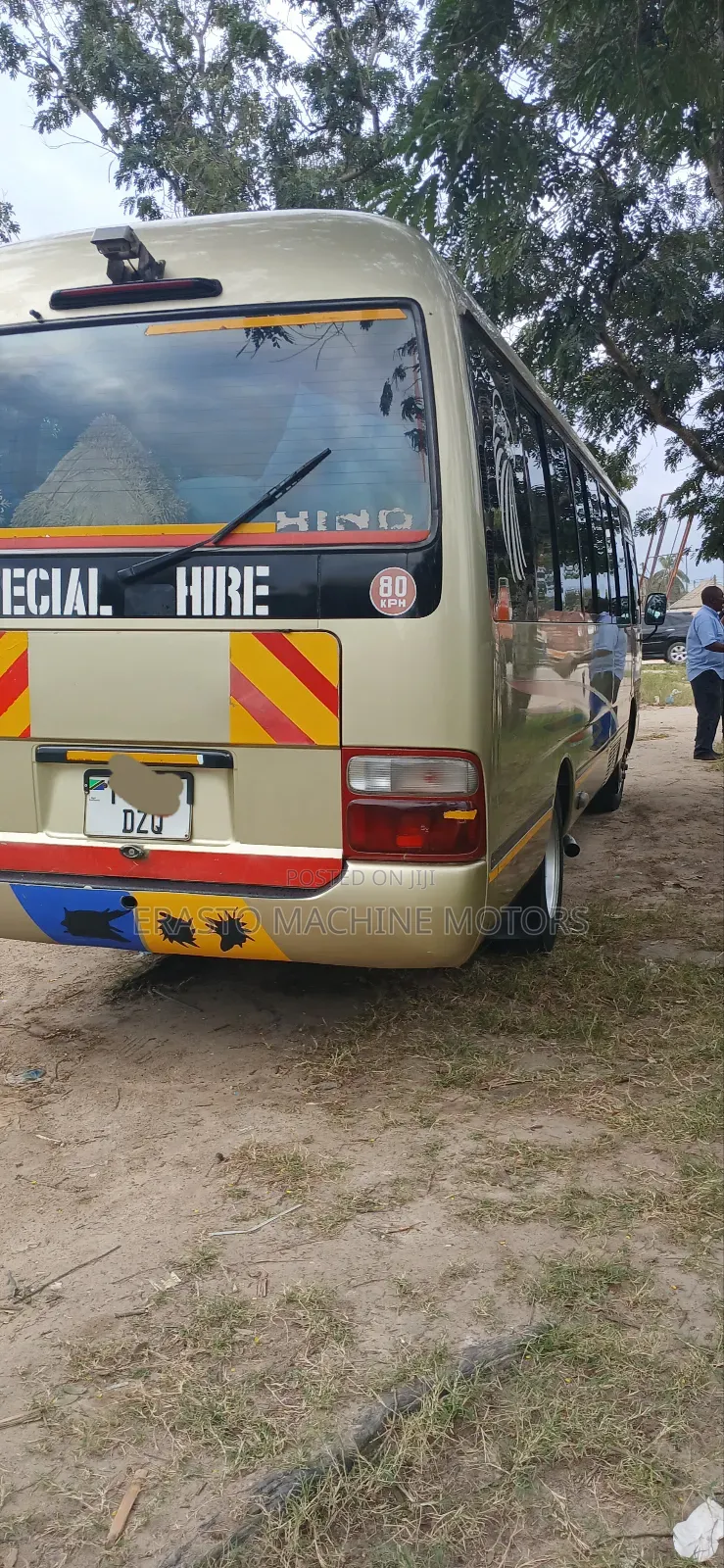 Toyota Coaster 2004 Gold