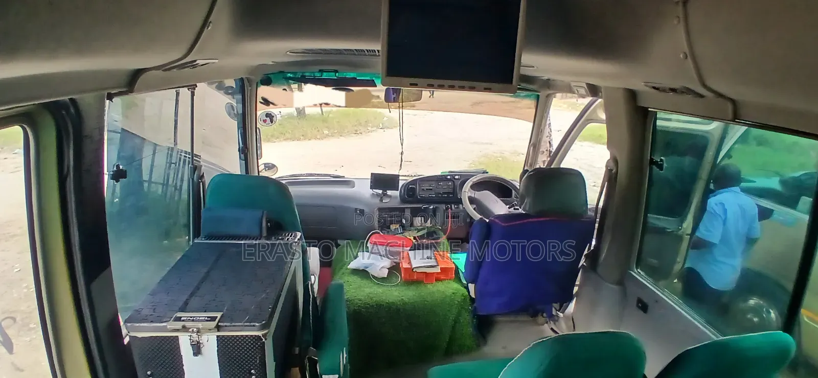 Toyota Coaster 2004 Gold