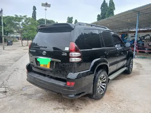 Toyota Land Cruiser Prado 2005 Black