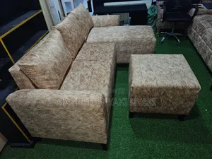 Nauza Sofa Mpya Shape Na Coffe Table Yake