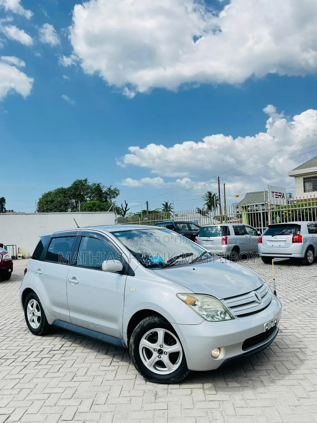 Toyota IST 2004 Silver