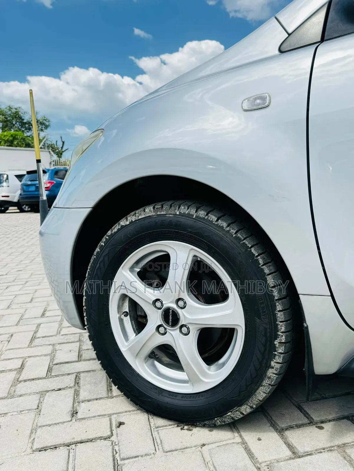 Toyota IST 2004 Silver