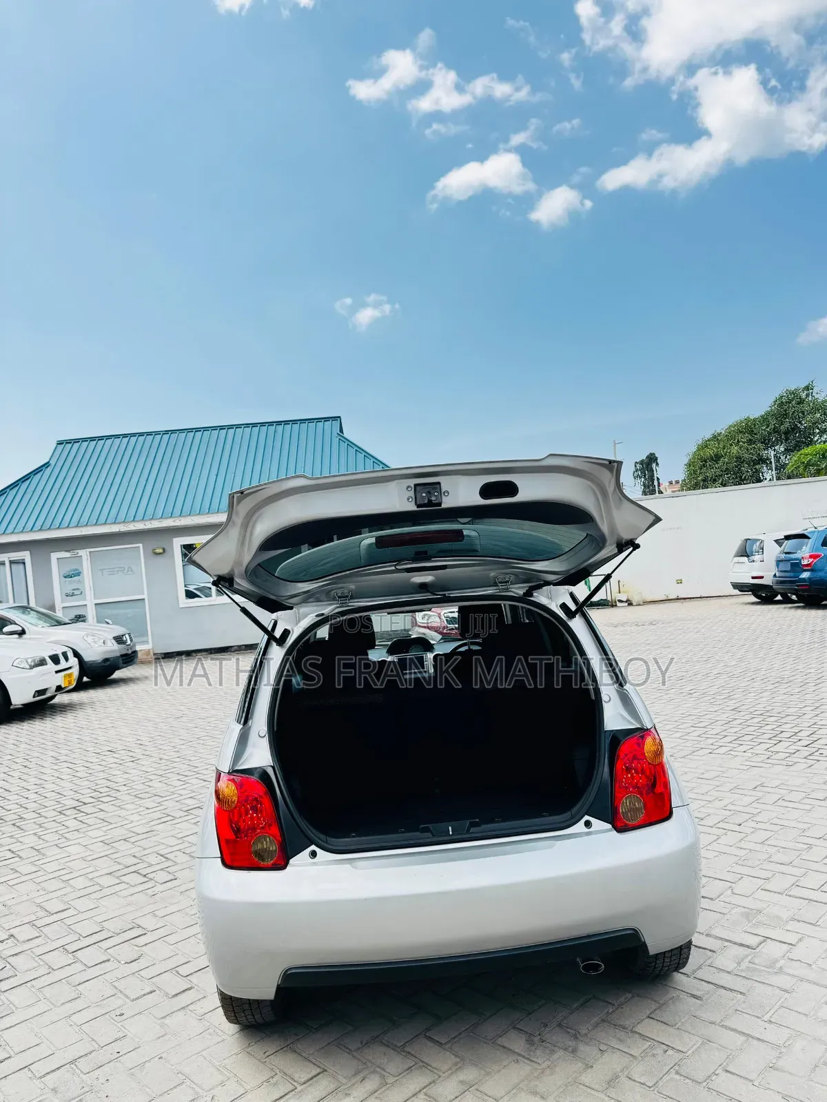 Toyota IST 2004 Silver