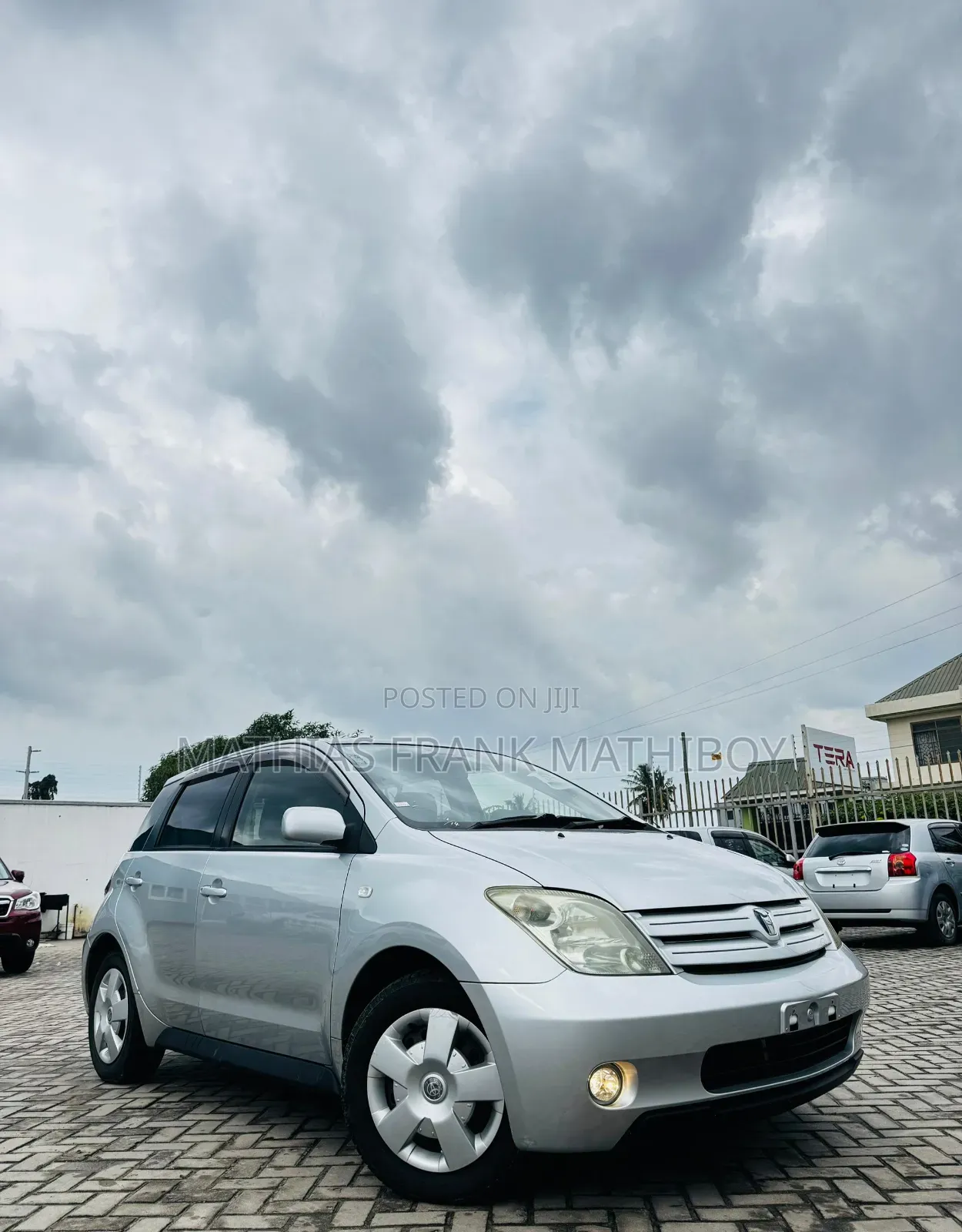Toyota IST 2004 Silver