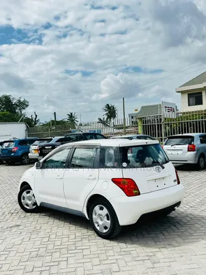 Toyota IST 2004 White