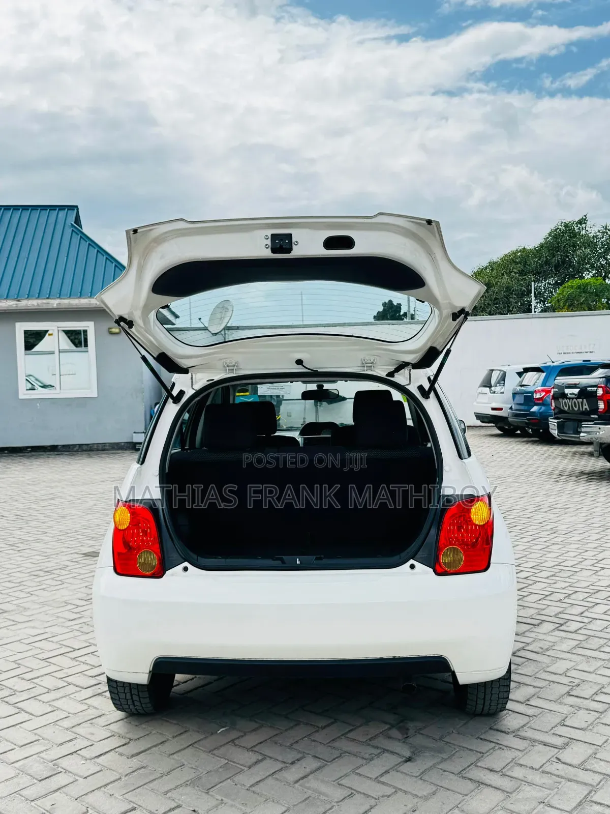 Toyota IST 2004 White