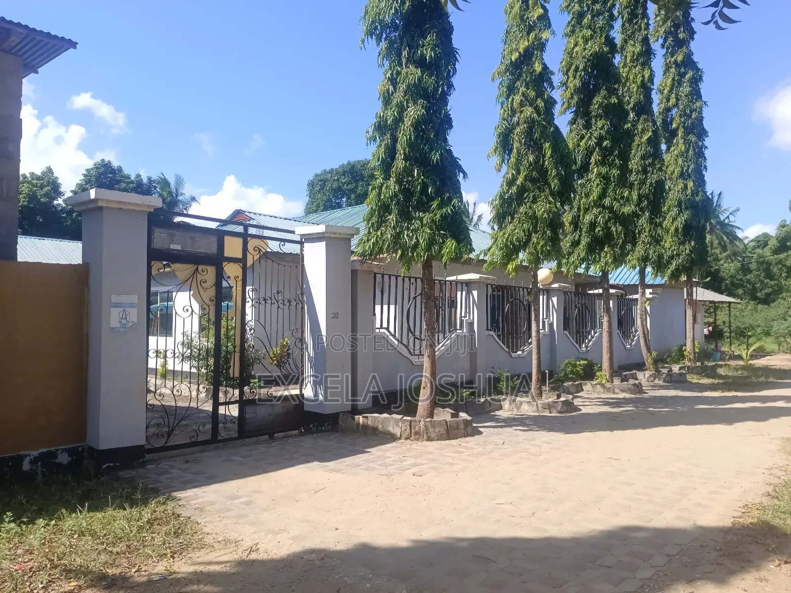 9bdrm House in Excela Joshua, Mtwara Urban for sale