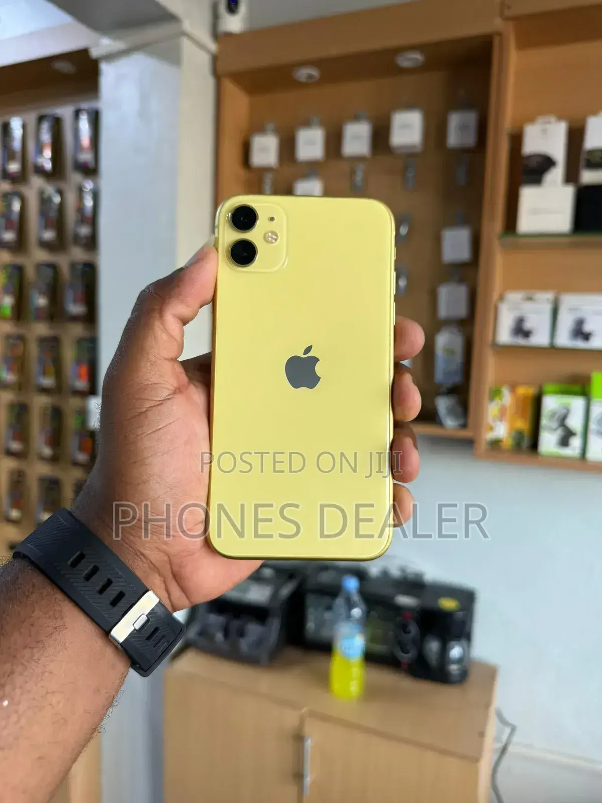 Apple iPhone 11 64 GB Yellow