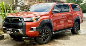 Toyota Hilux 2022 Orange