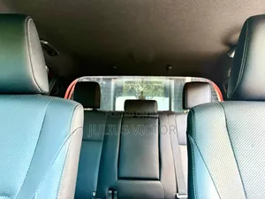 Toyota Hilux 2022 Orange