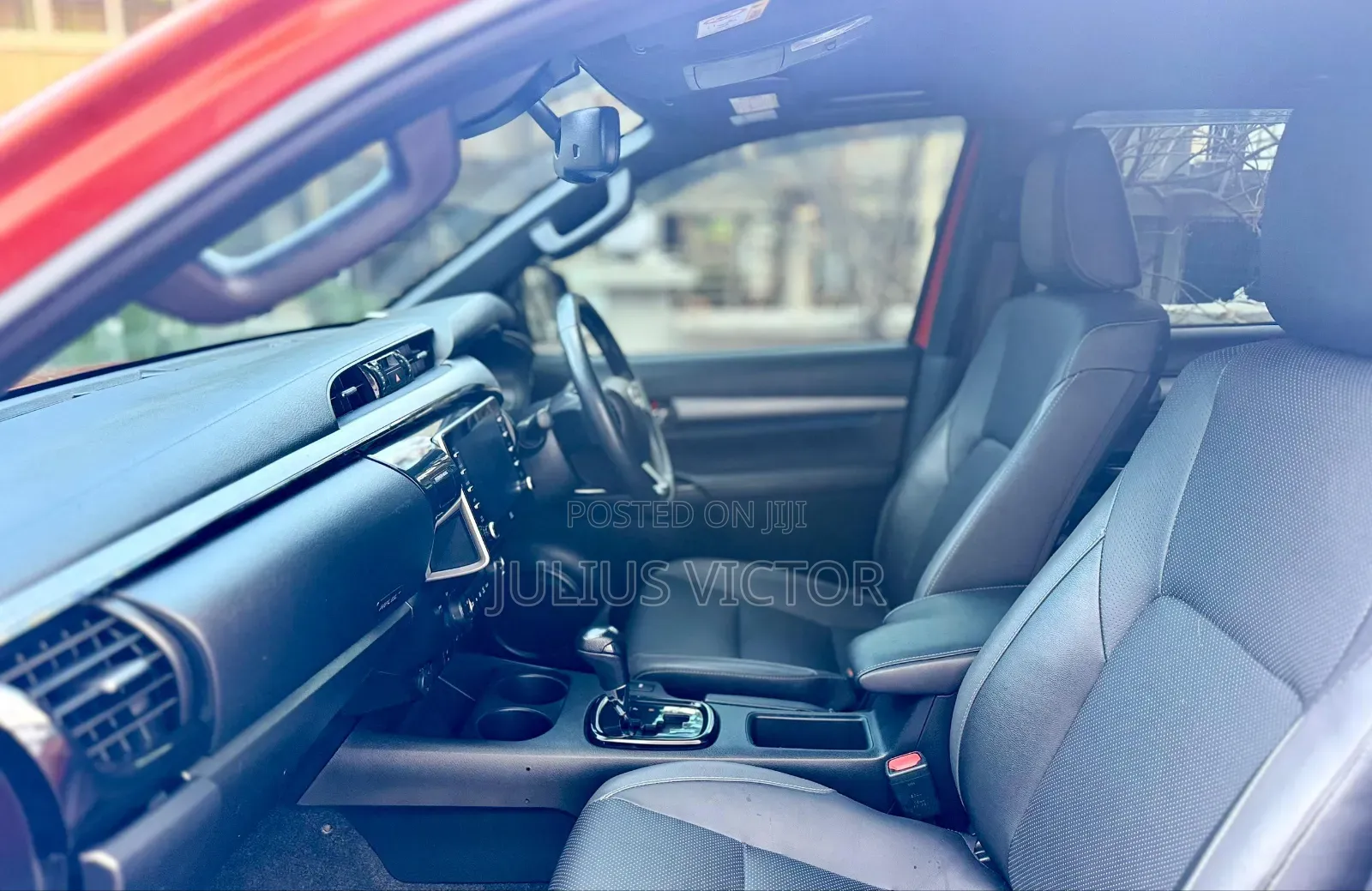 Toyota Hilux 2022 Orange
