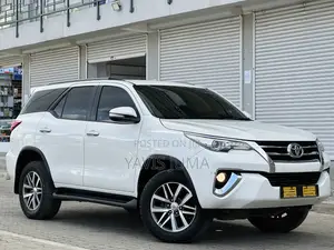 Toyota Fortuner 2017 White