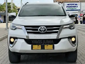 Toyota Fortuner 2017 White