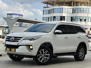 Toyota Fortuner 2017 White