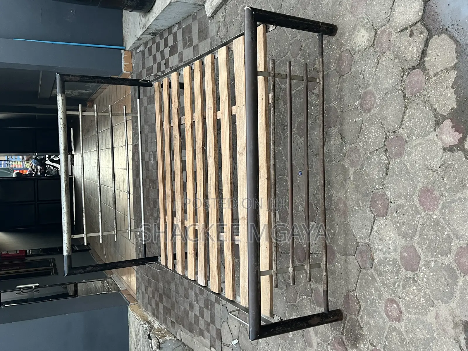 Kitandaaa Chuma 5/6 Used