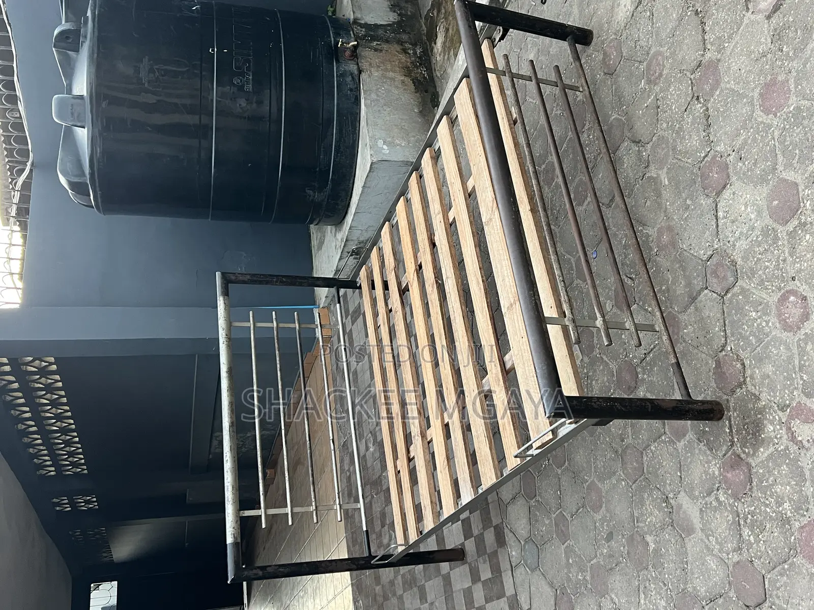 Kitandaaa Chuma 5/6 Used