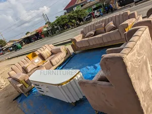 Sofa Set Na Tv Showcase