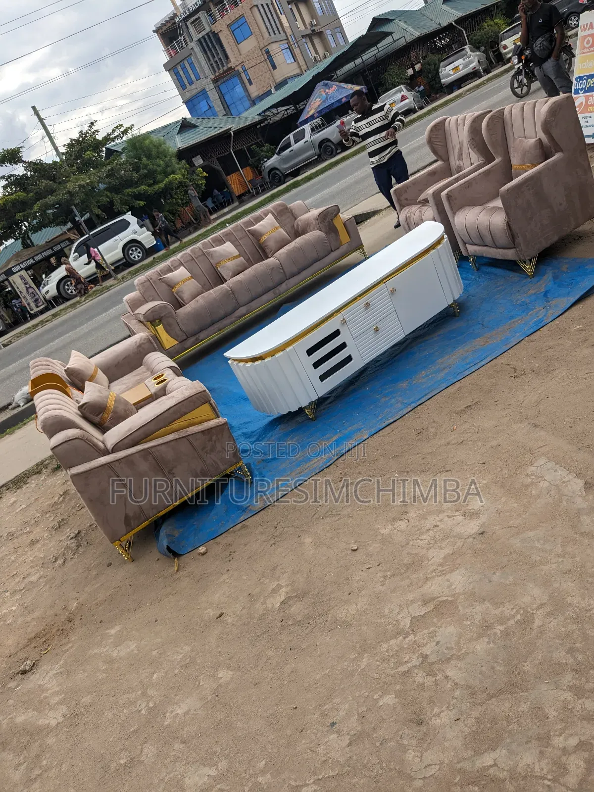 Sofa Set Na Tv Showcase