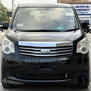 Toyota Noah 2011 Black